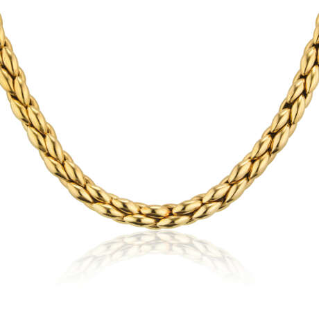 NO RESERVE - CARTIER 'GENTIANE' GOLD NECKLACE AND BRACELET SET; TIFFANY & CO. DIAMOND AND GOLD EARRINGS - фото 4
