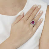 NO RESERVE - RUBY AND DIAMOND RING - Foto 3