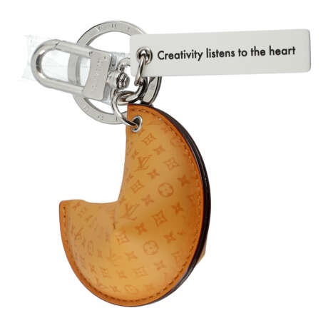 LOUIS VUITTON Keychain "LV FORTUNE COOKIE". - фото 1