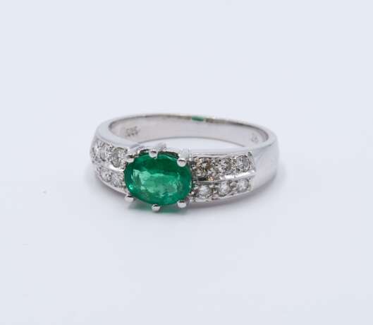 Mixed Lot: Emerald Diamond Ring and Emerald Diamond Bracelet - фото 3