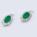 2 Emerald Diamond Pendants - фото 1