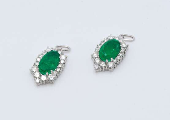 2 Emerald Diamond Pendants - photo 1