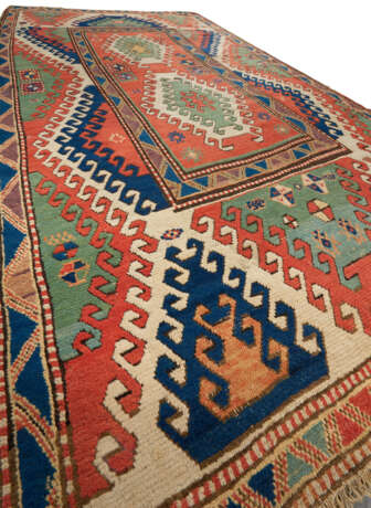 A BORJALU RUG - photo 4