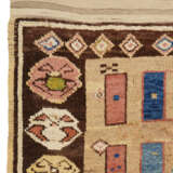 A KONYA LONG RUG - photo 4