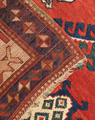 A LORI PAMBAK RUG - фото 6