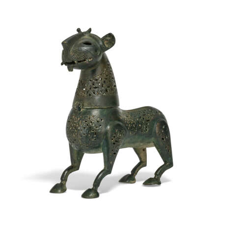 A BRONZE INCENSE BURNER IN THE FORM OF A FELINE - photo 1