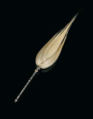 A BANDED AGATE AND GEM-SET FLY-WHISK