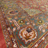 A SULTANABAD CARPET - photo 5
