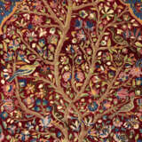 AN ISFAHAN PRAYER RUG - фото 2