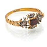 Ring mit Granat und Diamanten - photo 2