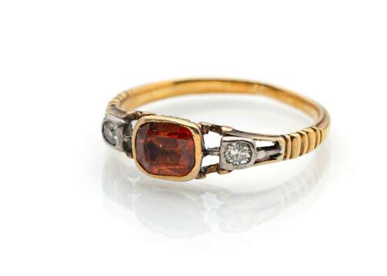 Ring mit orangenem Granat - Foto 1