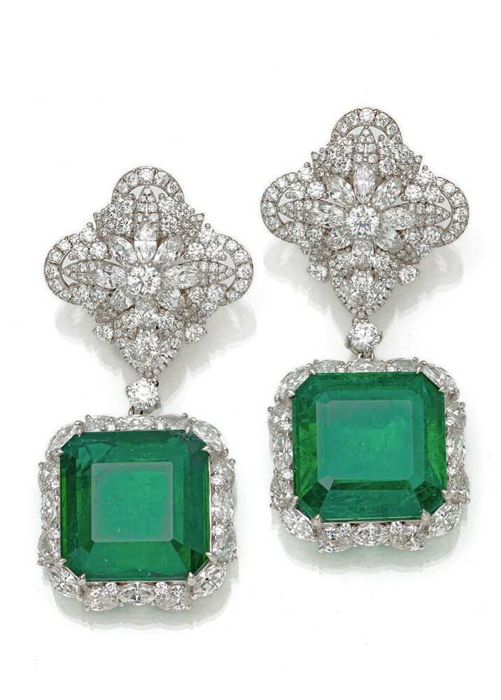 Exzeptionelles Paar Smaragd Brillant Ohrgehänge