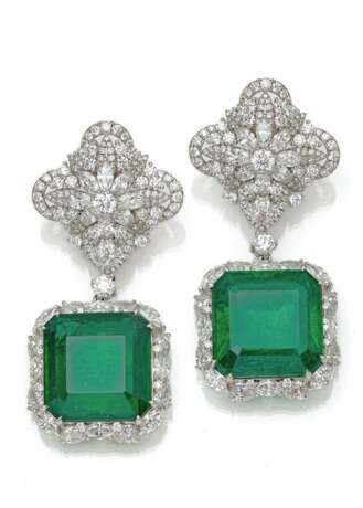 Exzeptionelles Paar Smaragd Brillant Ohrgehänge - фото 1