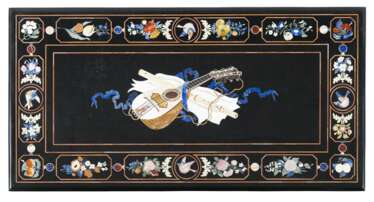 Prunkvolle Pietra-Dura Tischplatte mit Musikinstrumenten