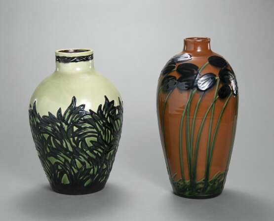 Zwei Majolika-Baluster Vasen - photo 2