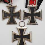 Eisernes Kreuz, 1939, 2. Klasse - 3 Exemplare. - photo 2