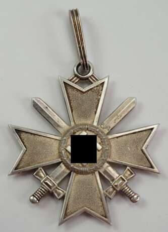 Ritterkreuz des Kriegsverdienstkreuzes, mit Schwertern - Deschler. - фото 1
