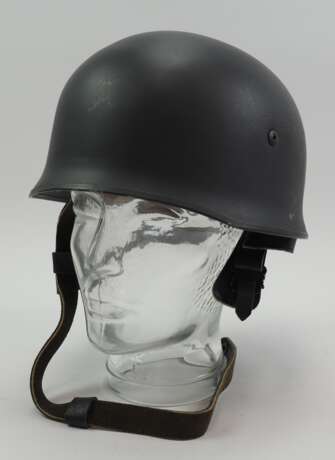 Bundesgrenzschutz: Helm für Fallschirmtruppe. - фото 1