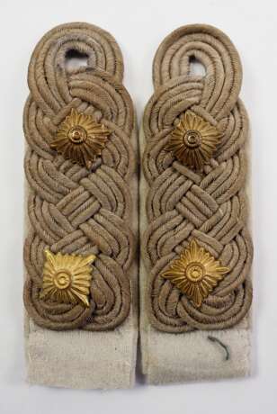 Wehrmacht: Paar Schulterstücke für einen Oberst der Infanterie. - Foto 1