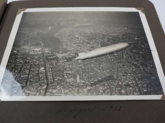 Fotoalbum: Privataufnahmen, u.a. erster Probeflug des Zeppelin LZ 127. - Foto 3