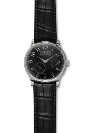 F.P. JOURNE. AN EXCLUSIVE AND VERY ATTRACTIVE PLATINUM WRISTWATCH WITH POWER RESERVE AND BLACK DIAL - фото 2