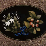 AN ITALIAN GILTWOOD AND PIETRA DURA CENTRE TABLE - photo 3
