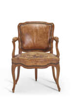 FAUTEUIL D'EPOQUE LOUIS XV