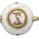 A MEISSEN PORCELAIN BULLET-SHAPED TEAPOT AND COVER - photo 3