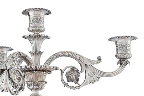 A PAIR OF GEORGE IV SILVER FOUR-LIGHT CANDELABRA - photo 4
