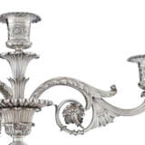A PAIR OF GEORGE IV SILVER FOUR-LIGHT CANDELABRA - фото 4