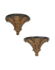 A PAIR OF LARGE ENGLISH GRAINED AND PARCEL-GILT WALL BRACKETS