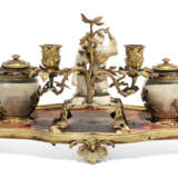 A FRENCH ORMOLU-MOUNTED CHINESE LACQUER AND CHINESE PORCELAIN TWIN-BRANCH ENCRIER - photo 4