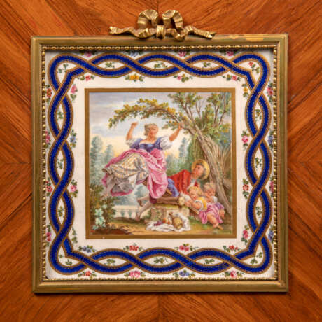 A LOUIS XVI ORMOLU-MOUNTED TULIPWOOD, KINGWOOD, BOIS SATINÉ AND GREEN-STAINED WOOD SECRÉTAIRE À ABATTANT - photo 5