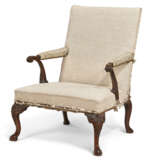 A GEORGE II WALNUT LIBRARY ARMCHAIR - photo 1