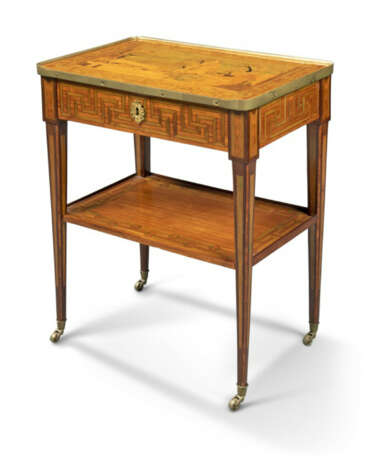 A LOUIS XVI ORMOLU-MOUNTED TULIPWOOD, KINGWOOD AND STAINED FRUITWOOD MARQUETRY AND PARQUETRY TABLE A ECRIRE - photo 1