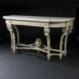 A LOUIS XVI WHITE-PAINTED CONSOLE TABLE - Foto 2