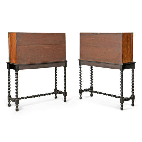 A PAIR OF FLEMISH GILT-LACQUERED-BRONZE-MOUNTED TORTOISESHELL, WALNUT AND EBONY CABINETS-ON-STAND - фото 5