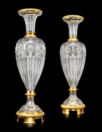 A NEAR PAIR OF LARGE FRENCH ORMOLU-MOUNTED CUT-CRYSTAL BALUSTER VASES AND COVERS - фото 1