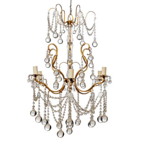 A PAIR OF ENGLISH GILT-BRONZE AND CUT-GLASS SIX-LIGHT CHANDELIERS - Foto 3