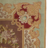 AN AUBUSSON CARPET - photo 3