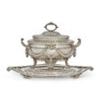 A GEORGE III SILVER TUREEN, COVER AND STAND - Prix ​​des enchères