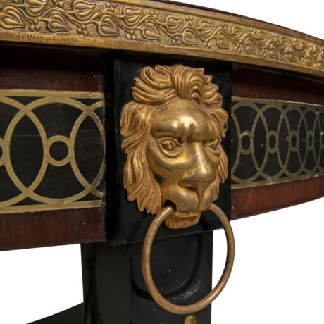 A RUSSIAN ORMOLU-MOUNTED AND BRASS-INLAID EBONY, EBONISED AND MAHOGANY CENTRE TABLE - фото 4