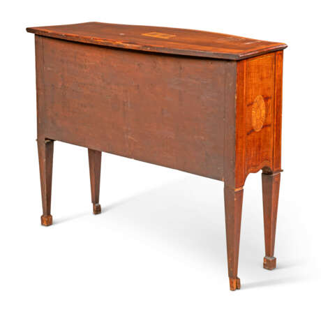 A GEORGE III HAREWOOD, PADOUK, SYCAMORE AND MARQUETRY COMMODE - фото 5