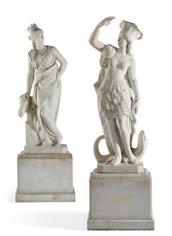 A PAIR OF WHITE MARBLE FIGURES OF THE CONTINENTS - фото 1