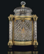 Likör-Schatulle. A LARGE FRENCH ORMOLU AND CUT AND MOULDED-GLASS LIQUEUR CASKET