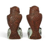 A SMALL PAIR OF CHINESE EXPORT PORCELAIN OWLS - Foto 5