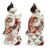 A PAIR OF JAPANESE EXPORT PORCELAIN BOYS - фото 5
