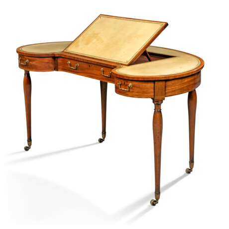 A GEORGE III MAHOGANY KIDNEY-SHAPED WRITING-TABLE - photo 3