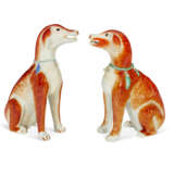 A LARGE PAIR OF CHINESE EXPORT PORCELAIN HOUNDS - photo 2