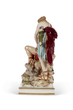 A MEISSEN PORCELAIN FIGURE GROUP OF DIANA AND ENDYMION - photo 3